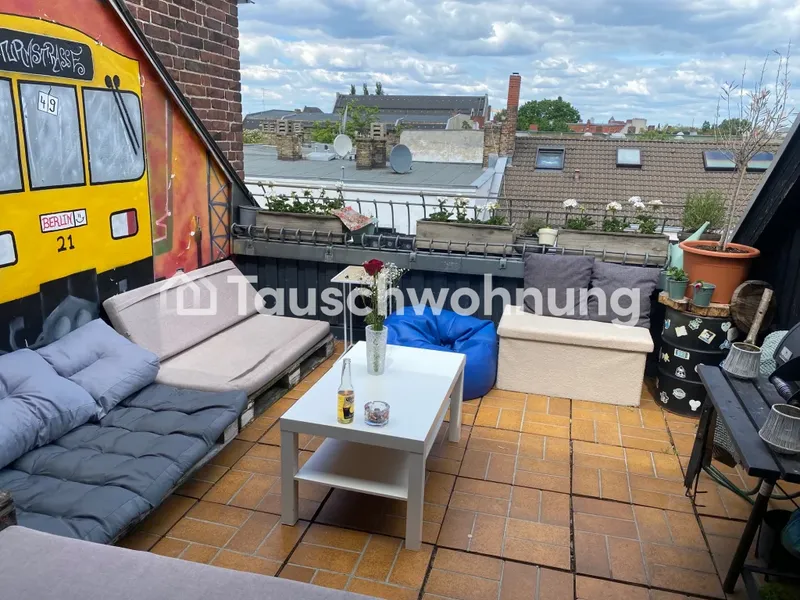 Tauschwohnung: Dachgeschoss Wohnung 2,5 Zimmer in Moabit mit großem Balkon — photo 1